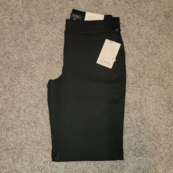 NYDJ Black Pull On Denim Stretch Lift Tuck Technology Stretch Shorts New Size 00 - Picture 3 of 9